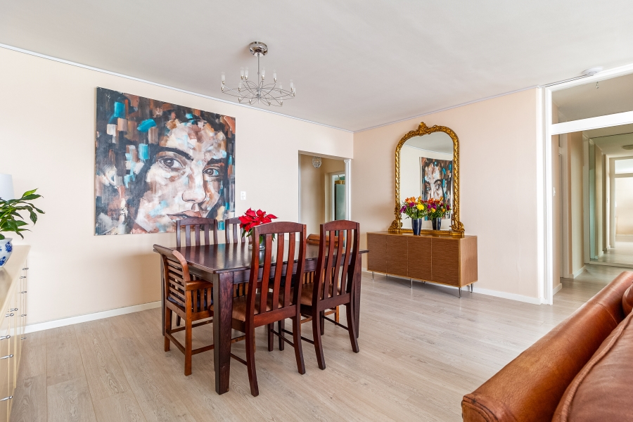 2 Bedroom Property for Sale in Sea Point Western Cape